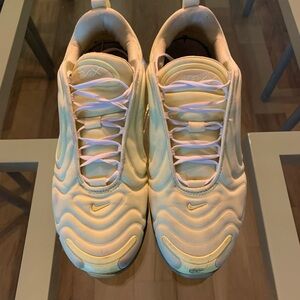 Nike Air Max Beige Sneakers